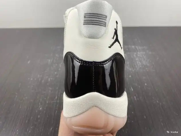 Reps TBK 11 AR0715-101 Jordan Air Neapolitan WMNS 0528